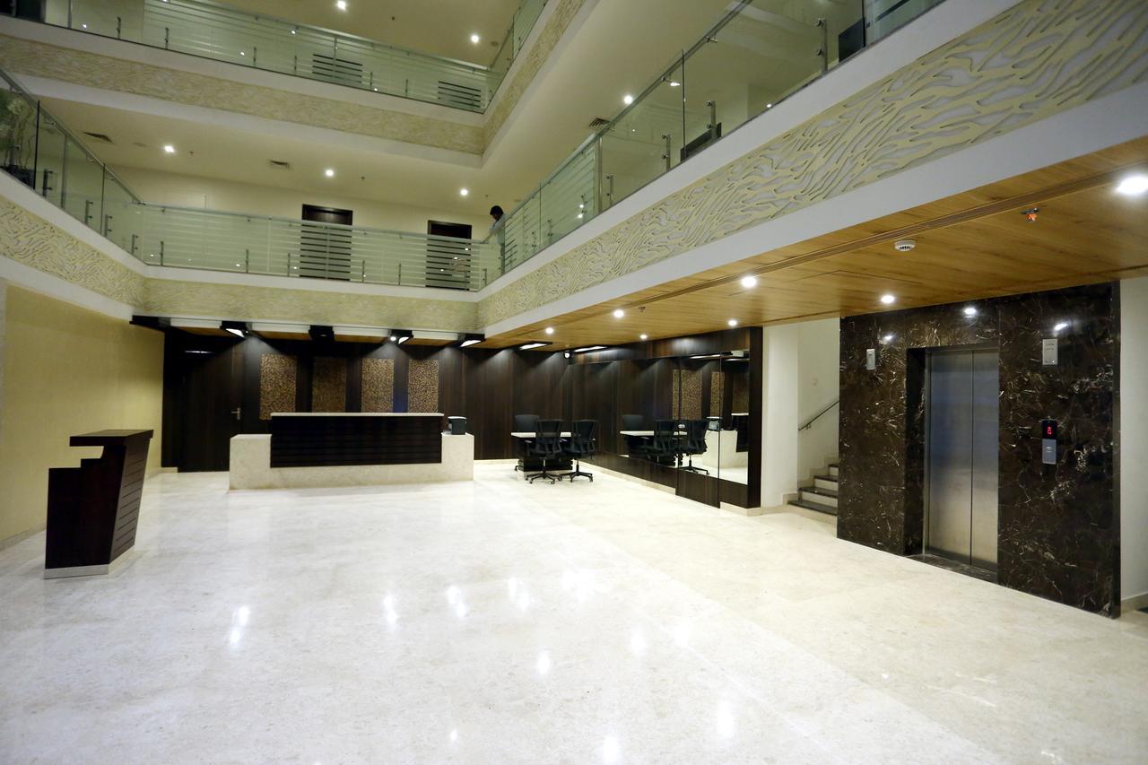 Solitaire Hotel Raipur  Exterior photo